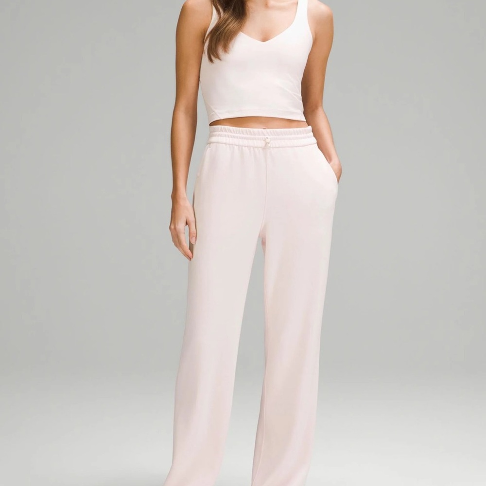 Lululemon Softstream Sweatpants NEW